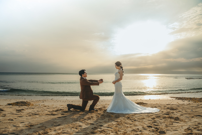 だんだんと空の色が変わり おふたりの影が現れる頃