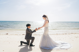 【マーメイドラインのドレスが素敵★】ビーチ・グリーンの景色を心ゆくまで