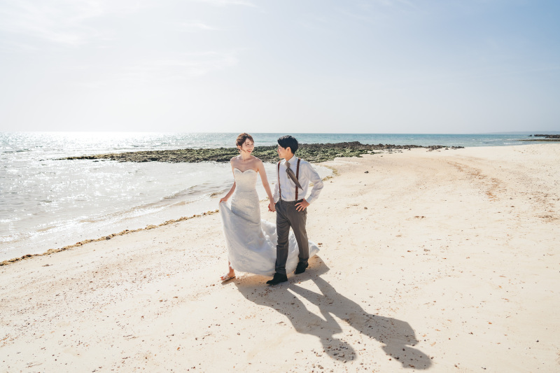 そして場所は変わり 浜辺を仲良くお散歩タイム