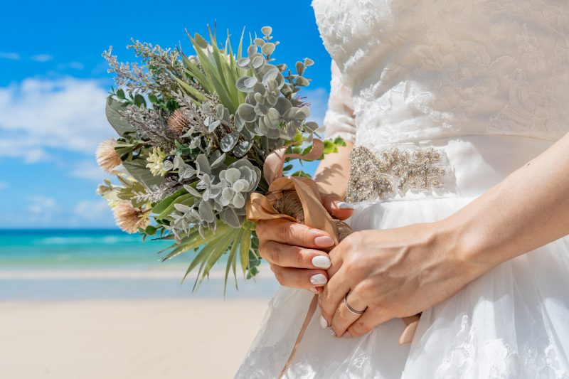 左手の薬指には