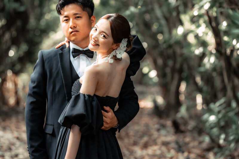 ホワイトのドレスとは異なる新たな魅力が溢れている