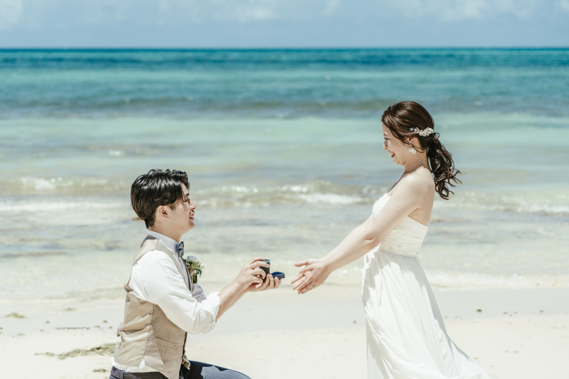 お持ち込みの指輪ケースでプロポーズ風ショット