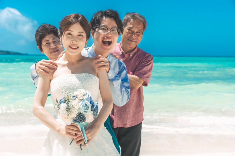 capryフォトウェディング宮古島（キャプリィフォトウェディング宮古島）_【 with家族・友人フォト 】家族や友人も参加して♬