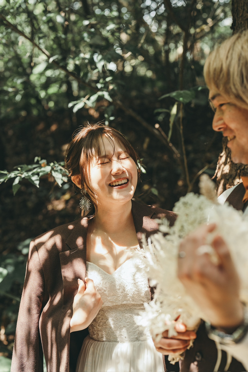自然に溢れたご新婦様の笑顔がとっても素敵です!