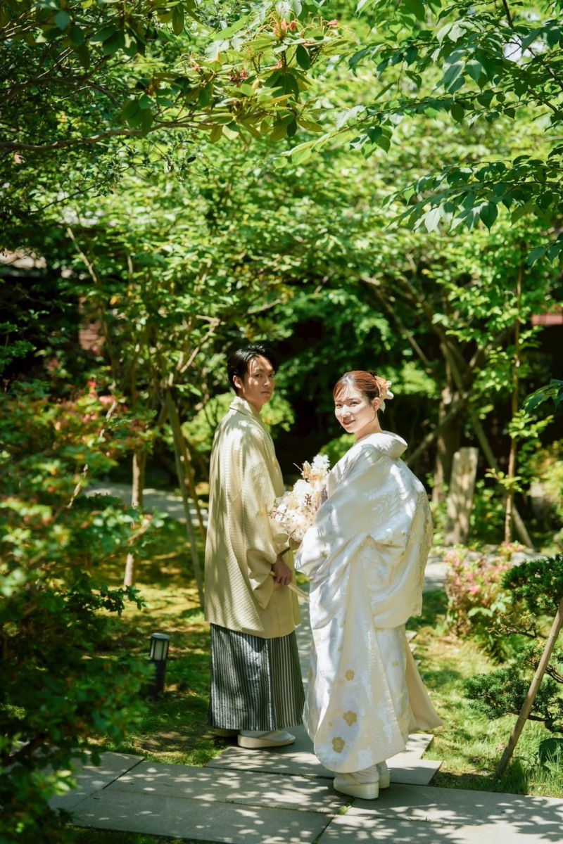 日本庭園の自然の中で