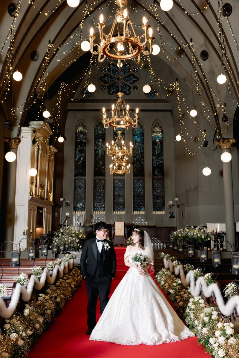 イルミネーションと大聖堂のコラボレーション