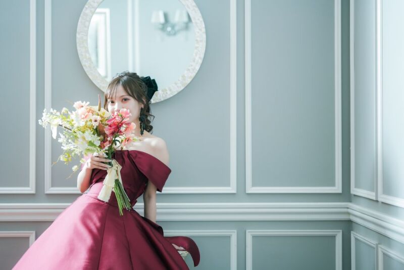 ブーケやヘアメイクにもこだわって…