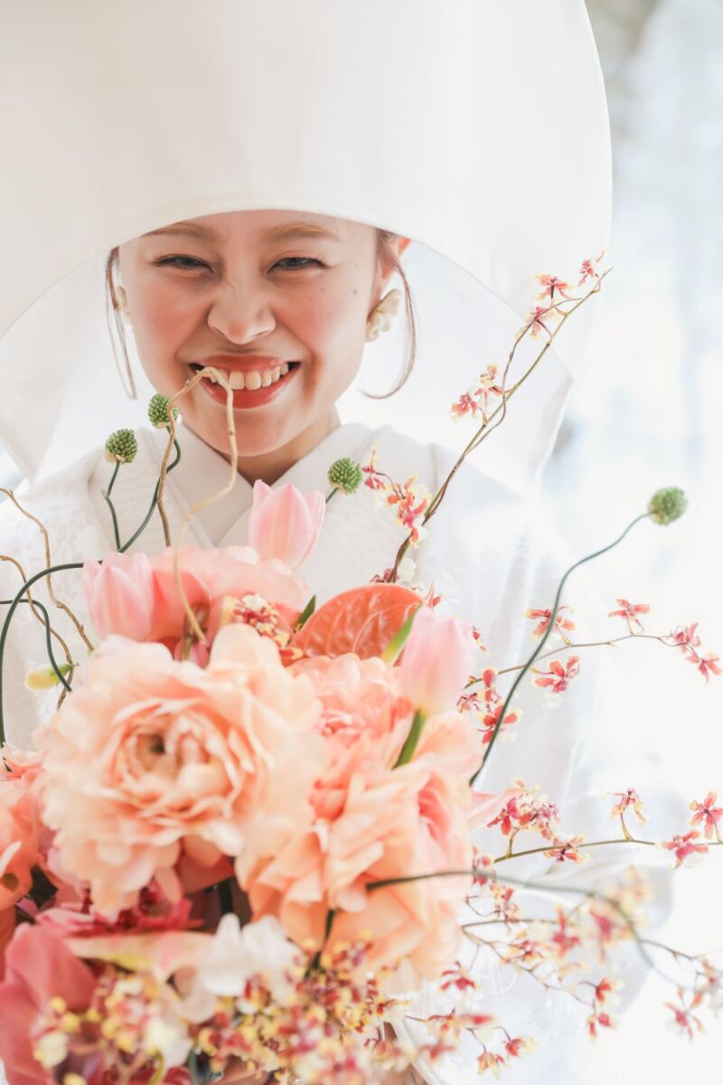 白無垢×ブーケが相性ピッタリ