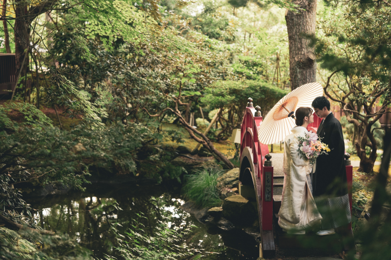 自然溢れる日本庭園での1枚
