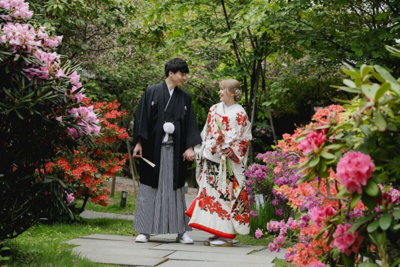 【春限定】衣装店厳選の和装で残す桜ロケプラン。桜庭園で一生モノの一枚を