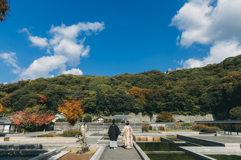 松山城を見上げながら