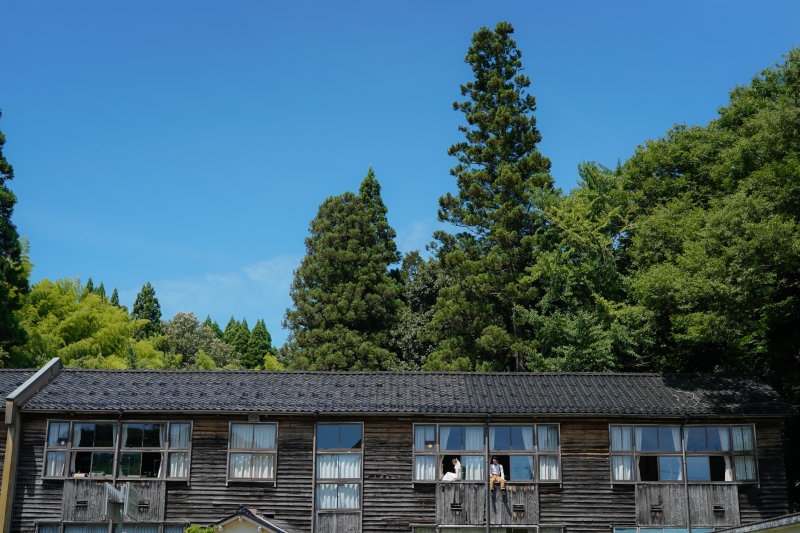 思い出場所にてロケーション撮影(全データ込!衣装+美容+撮影)