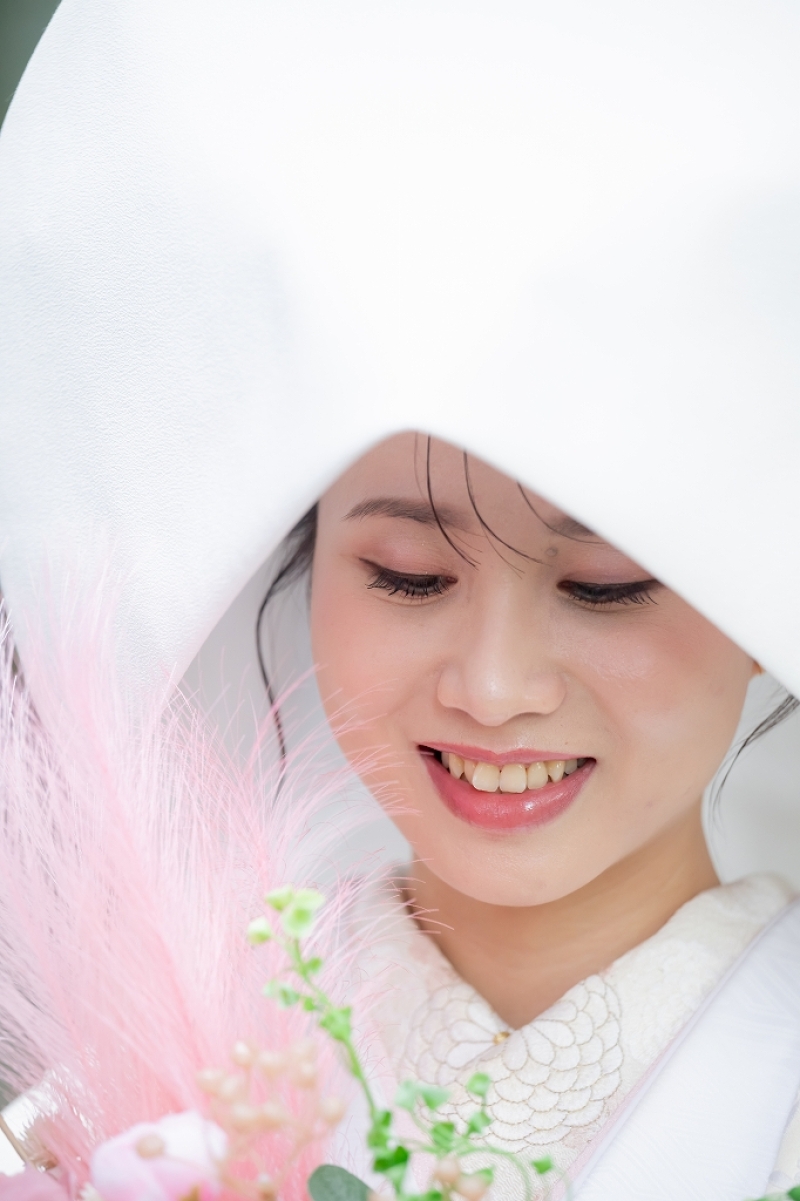 真っ白な綿帽子とご新婦様