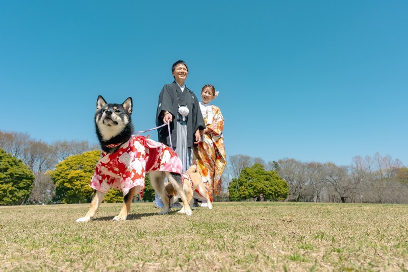 ワンちゃんも衣裳を着て撮影♡