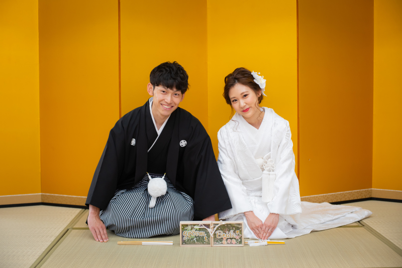 華雅苑定番の金屏風前での1枚