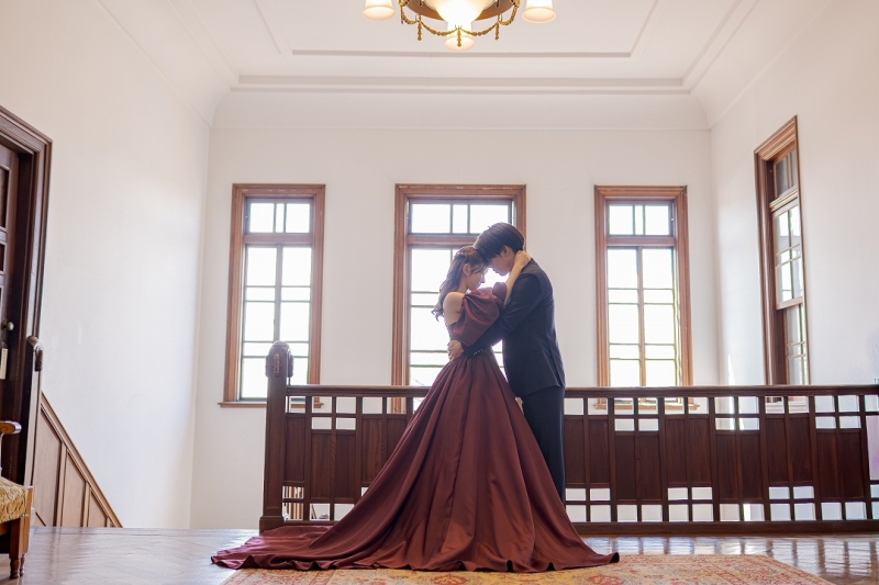 階段上踊り場で