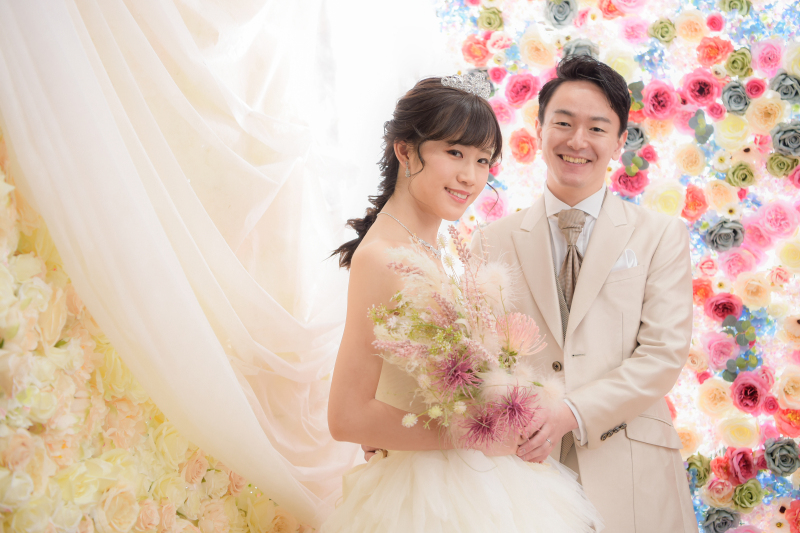 和装の撮影後にお色直しで洋装へ