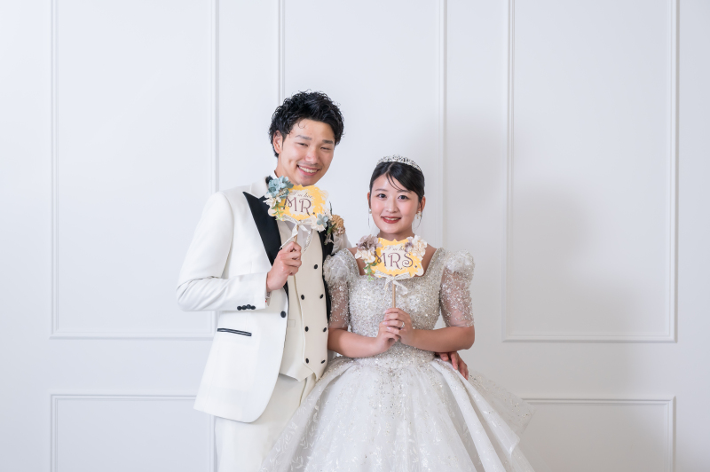 【早割】5千円OFF!! 12/16~2/15撮影 スタジオ洋装壱点プラン 土日祝無料orWBプレゼント 韓国風ドレスも豊富!