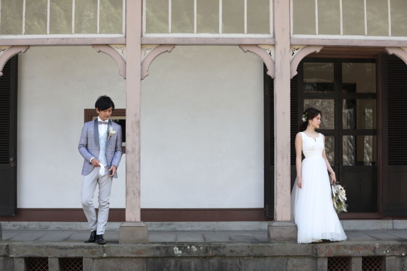 【チャペル＋ロケプラン】ドレス2着｜データ、アルバム、美容、衣装、小物付き｜衣装300着から選び放題♪（家族もOK）