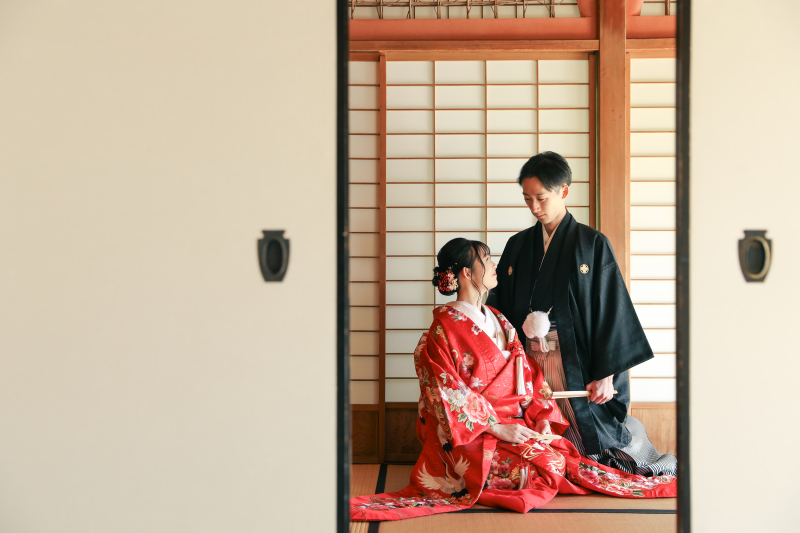 【3〜4月限定】和装1着＋洋装1着｜ロケ2箇所｜データ、アルバム、美容、衣装、小物付き｜衣装300着から選び放題♪