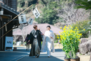 【仙厳園フォトプラン】新婦和装２着＋新郎和装1着｜仙厳園、データ、美容、衣装、小物付き｜衣装300着から選び放題♪