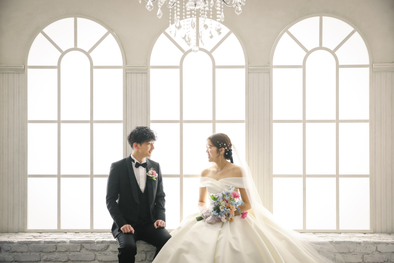 【6月～7月限定】新郎和洋2点＋新婦和洋2点｜スタジオ｜データ、美容、衣装、小物付き