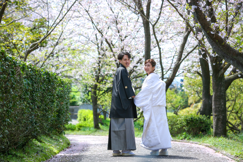 和装1着+洋装1着|ロケーション+スタジオ|データ、アルバム、美容、衣装、小物付き|衣装300着から選び放題♪