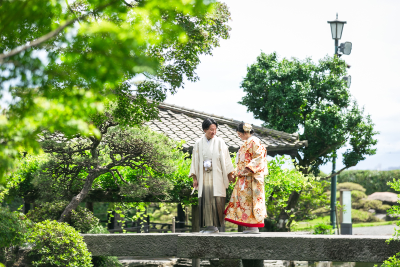 【仙厳園フォトプラン】新婦和装2着+新郎和装1着|仙厳園、データ、美容、衣装、小物付き|衣装300着から選び放題♪