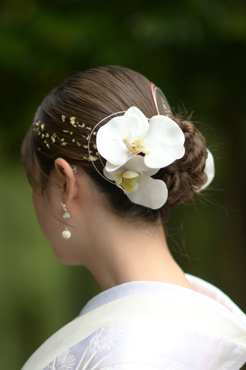 白色胡蝶蘭髪飾り