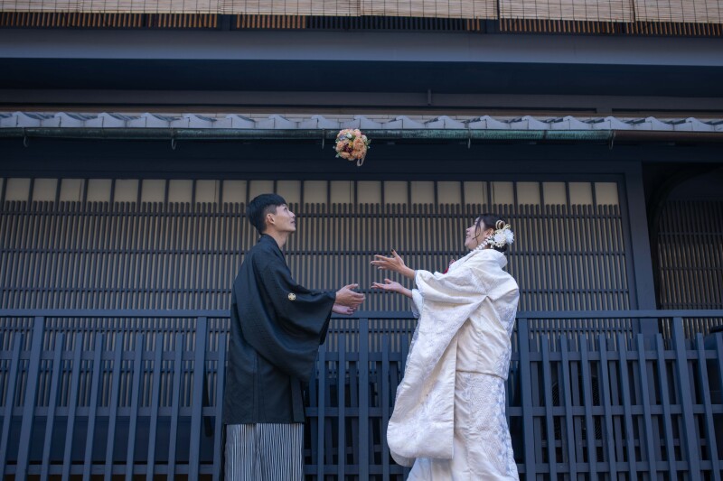 ボールブーケを投げ