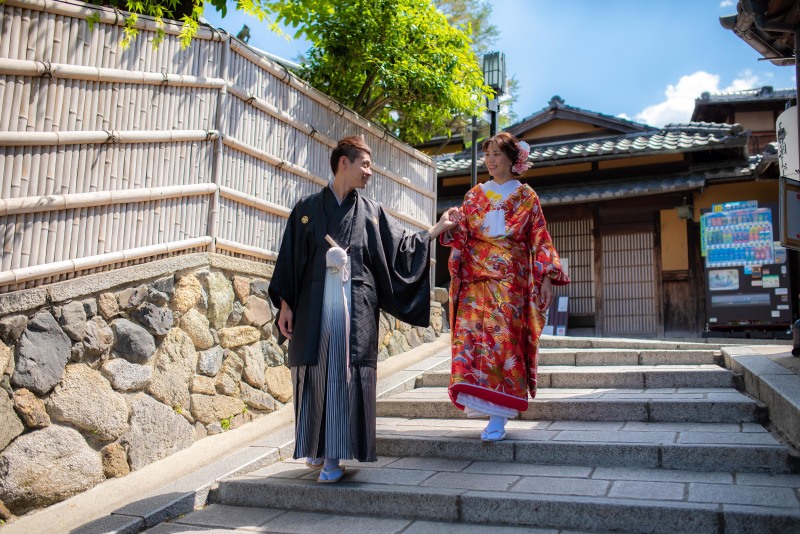 階段に気を付けてね♪