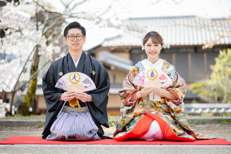 桜穴場スポットで正座シーン