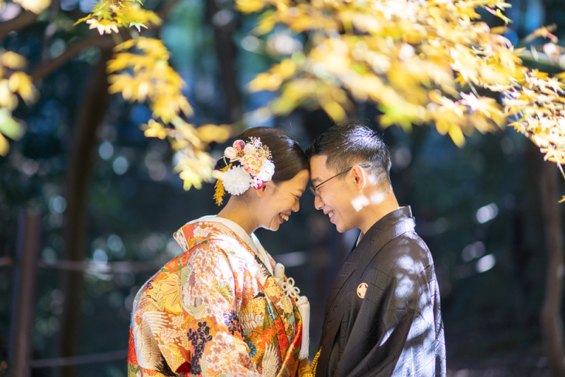 おでこを合わせて