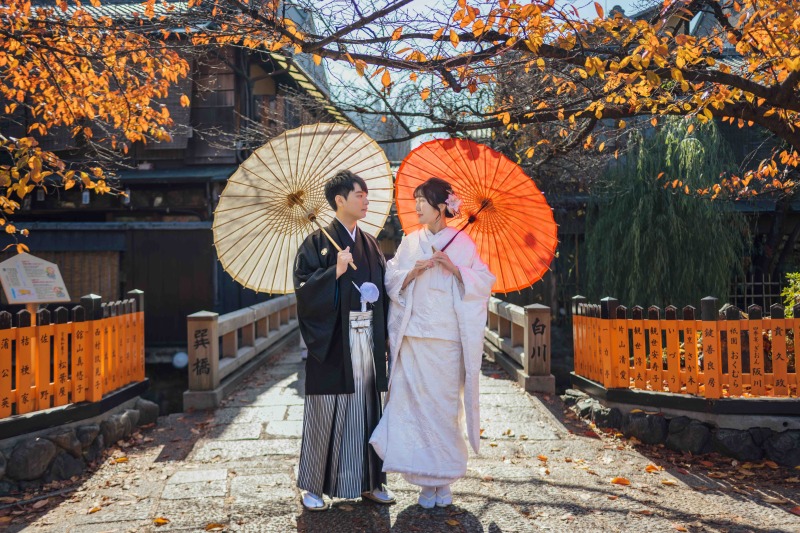 紅葉と京都の町並みで残す 白無垢＆色打掛の和装前撮り