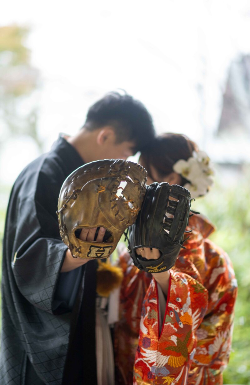 ブーケをグローブに持ち替えて