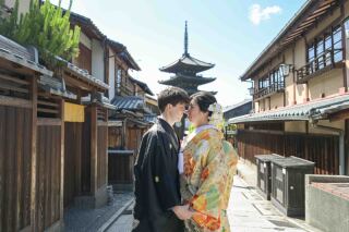 お仕度中は雨でしたが