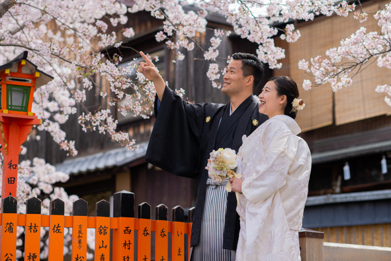 遠くを見つめて