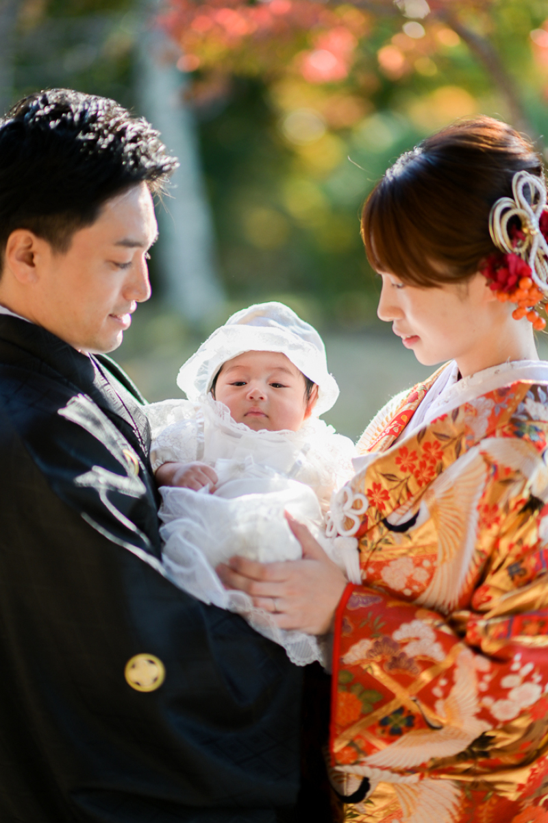赤ちゃんと一緒に、幸せ家族フォト