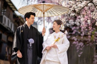 人の少ない京都桜穴場スポットで素敵な思い出を!白無垢+色打掛+ロケ地3カ所+ヘアメイク+全データ込、追加料金不要♪