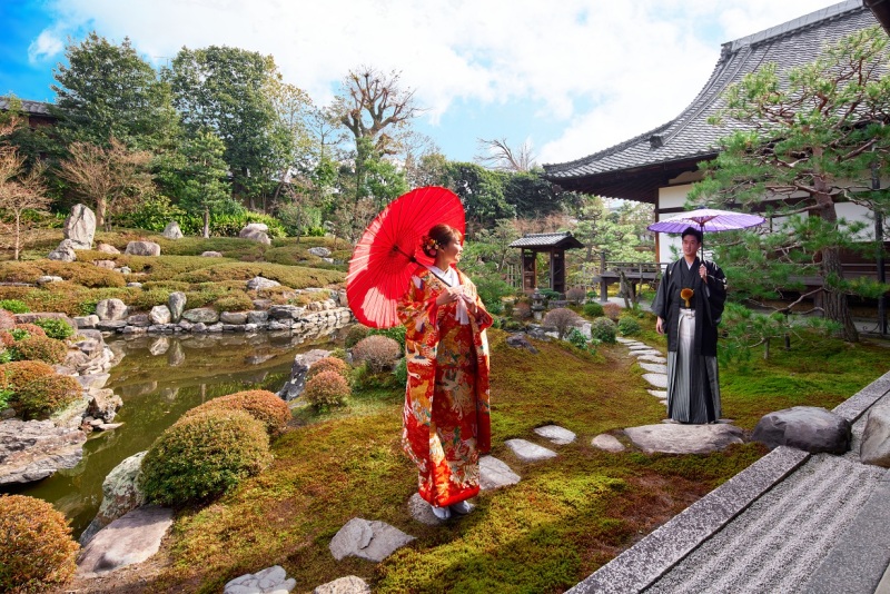 【37.4万円→34.3万円】早割適用可、和装VIPプラン寺院、アルバム付で、当店自慢の手織り打掛も着れるお得なフルセット♫