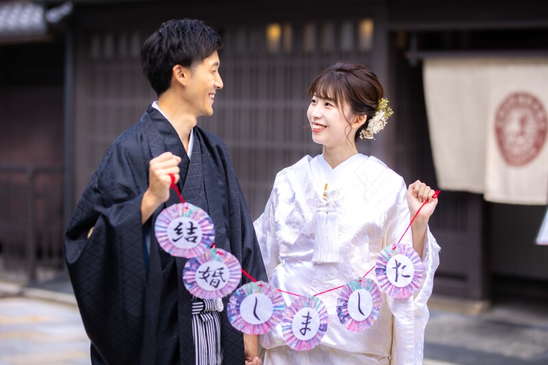 【11万円→7.7万円】和装ライトプラン:白無垢 or 色打掛+ロケ地1カ所、全データ、追加料金無、1日2組【10/28予約迄】