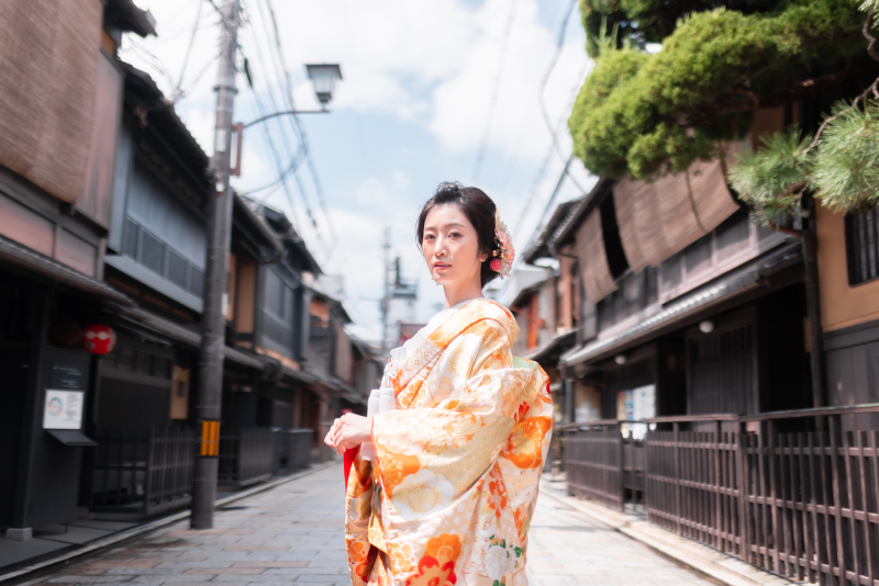 【28.6万円→20.9万円】早割適用可、和装・洋装スタンダード:京都or奈良、和装2着+ドレス+ロケ地5カ所【11/7迄予約