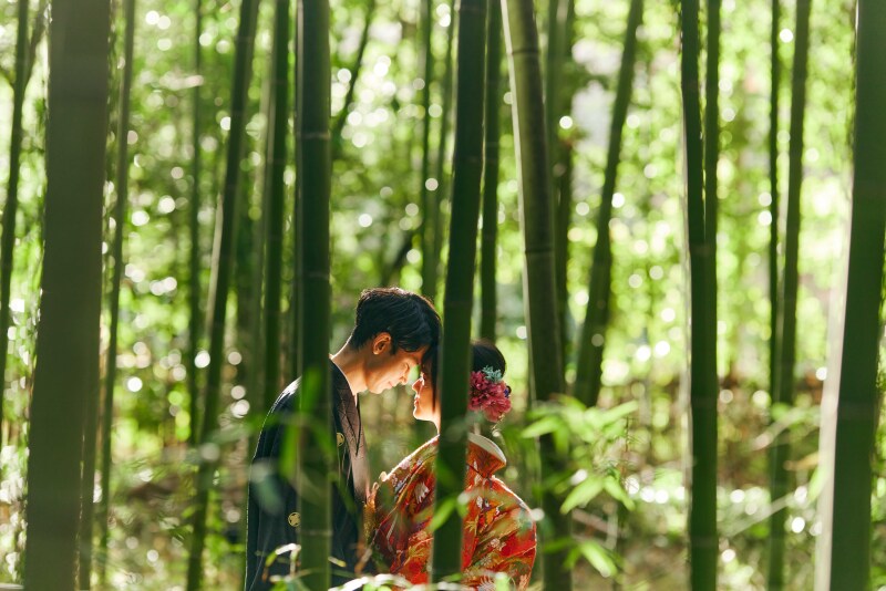 【新録シーズン可】15.4万円&rarr;14.3万円！限定和装プラン：白無垢・打掛２着＋ロケ地３カ所♪ 衣装差額無、追加料金無