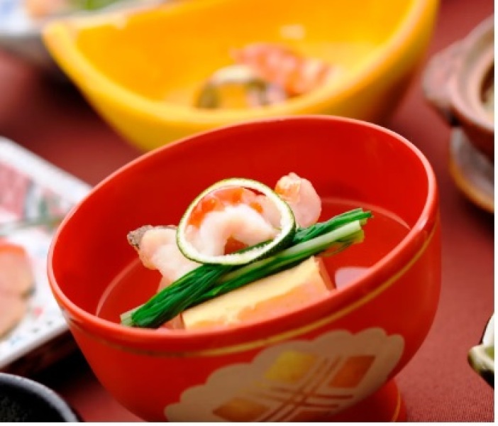 【前撮り+昼食付撮影プラン(6名食事付き)】円山公園敷地内料亭にて16.5万円【11/7予約迄】