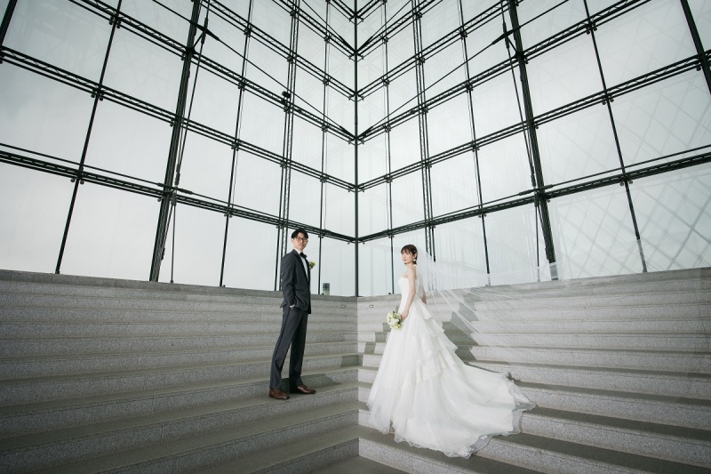 ガラスのピラミッド