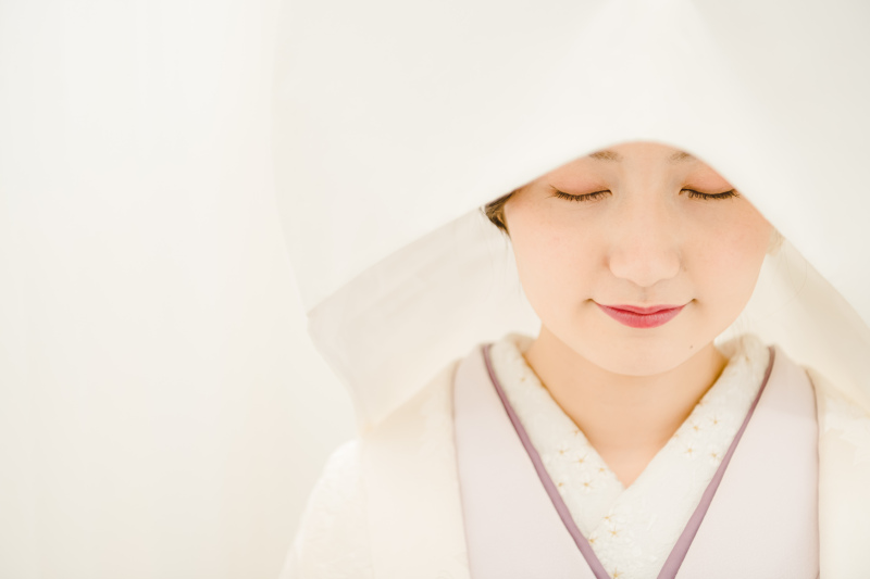 伝統的な綿帽子の着用