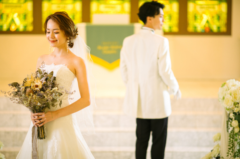 【期間限定50%OFF!】前撮りと挙式がセットの「リトル婚」 洋装プランは¥93,500~