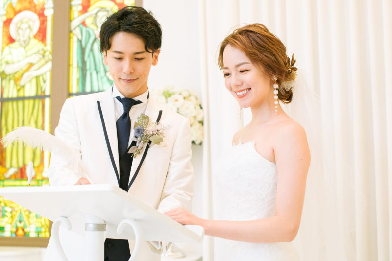 【期間限定50%OFF!】前撮りと挙式がセットの「リトル婚」 洋装プランは¥93,500~