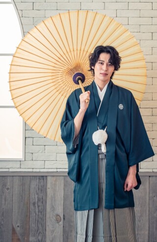 ダークブルーグリーン