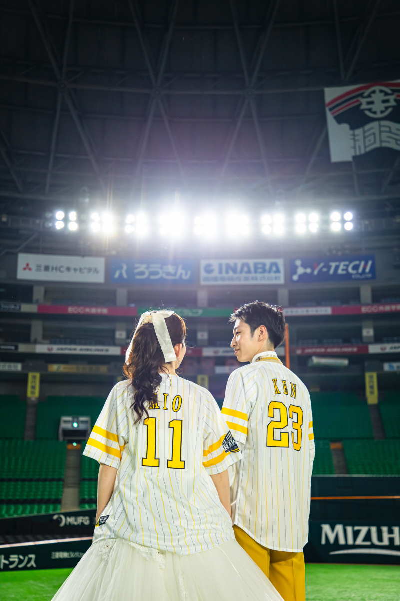 ユニフォームを着て